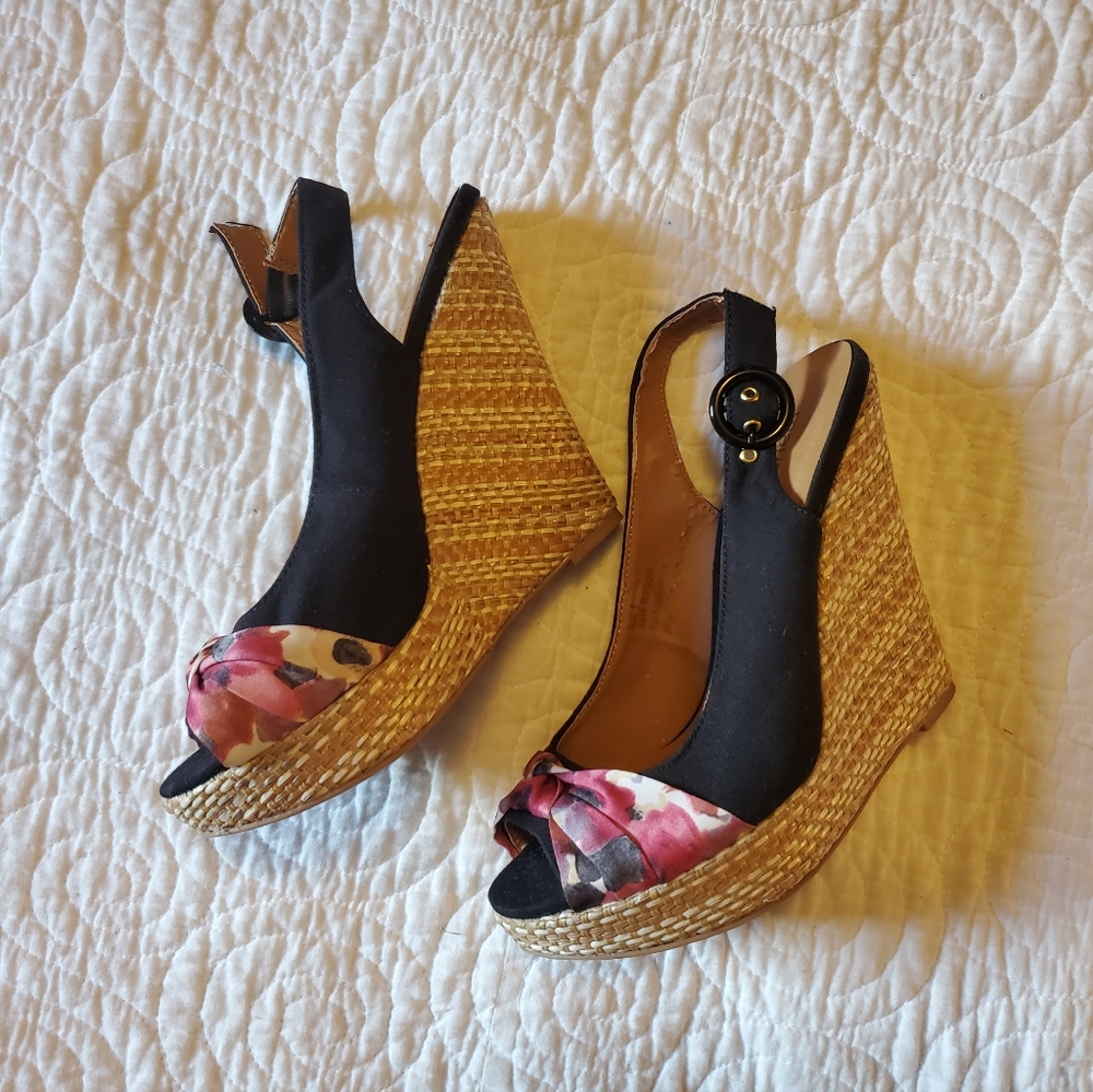 Open Toe Floral Wedge Size 6 Buckle Strap Pink Cute Spring Girly Heel Bow